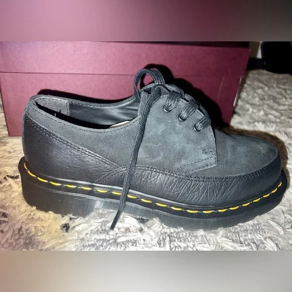 Dr. Martens Durango + Split Suede Black